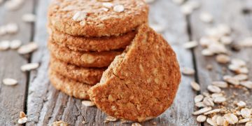 Férias saudáveis: aprenda a fazer biscoitos de aveia para a criançada