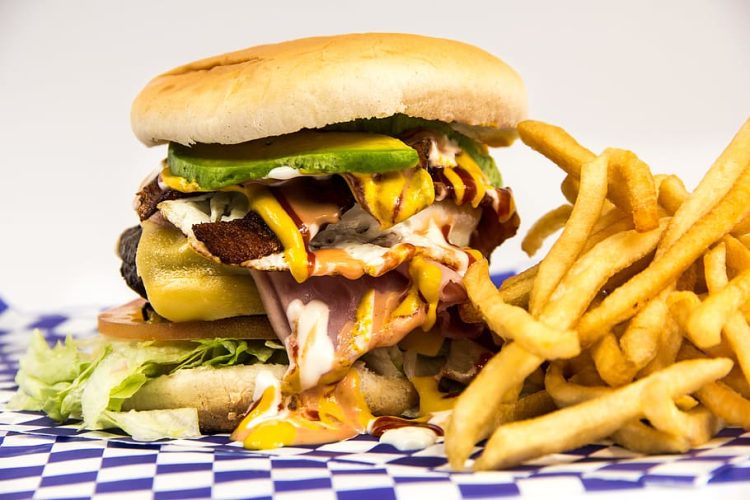 Dia Nacional de Combate ao Colesterol: como a alimentação pode prevenir a doença